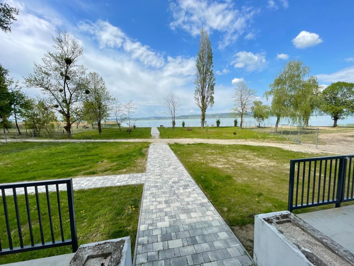 Siesta Apartman Balatonberény Eksteriør bilde